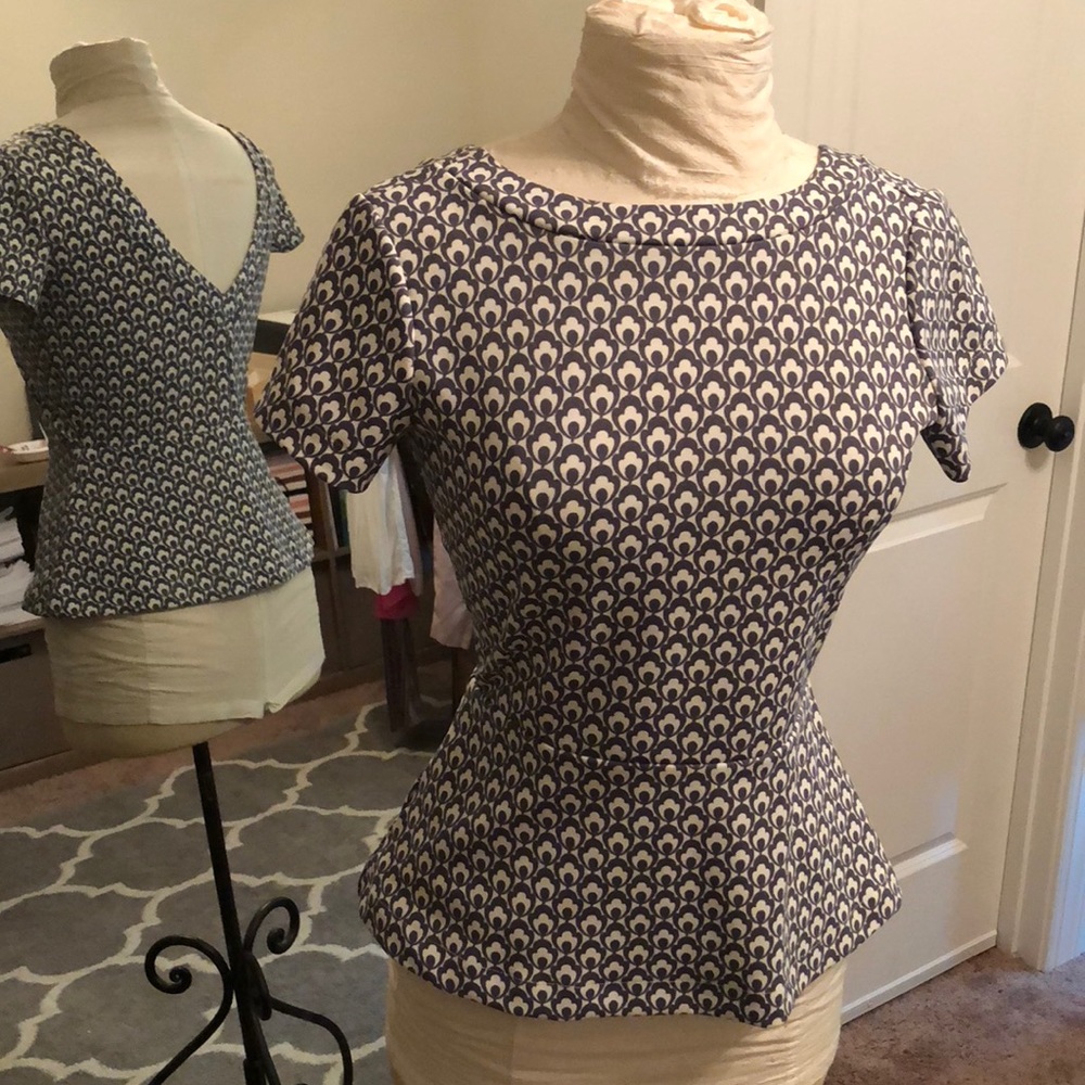 Ann Taylor blue print peplum top XSP